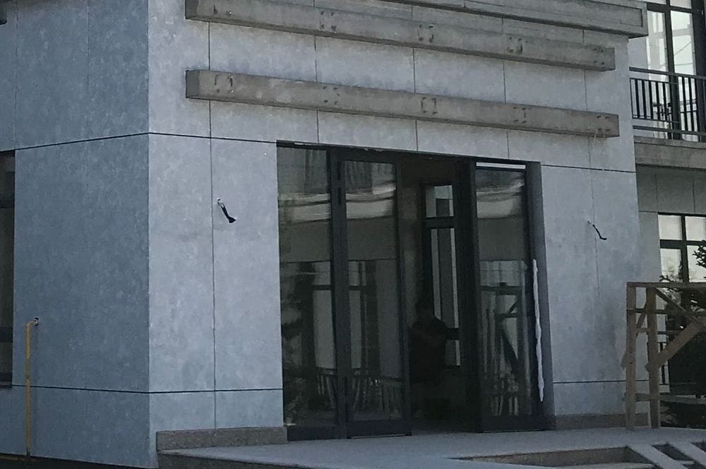 Входная группа делового центра
